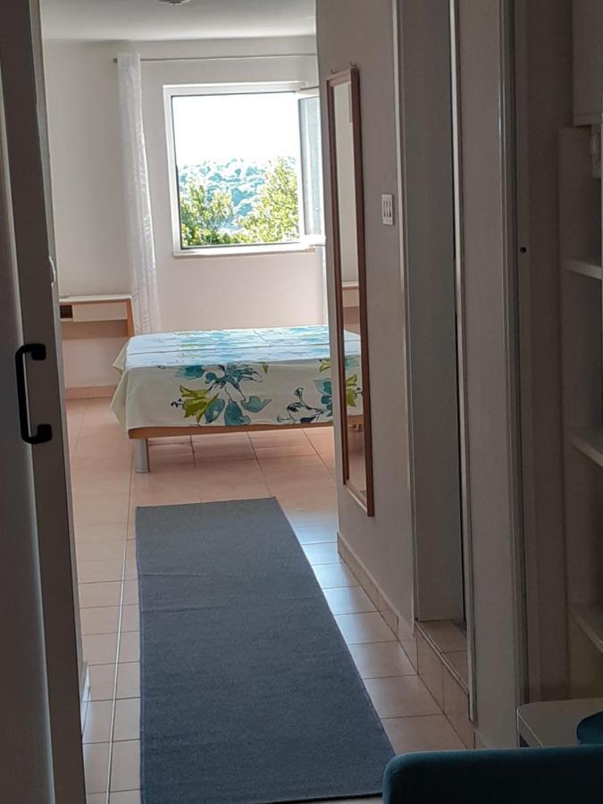 Apartment Zlata Rab Town Exteriér fotografie